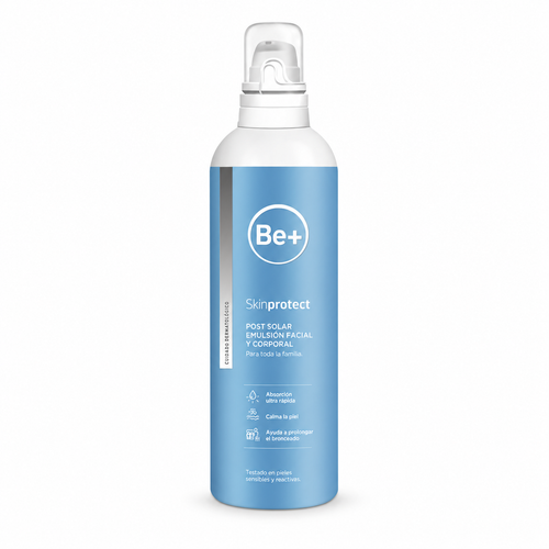 Frasco azul con dosificador de Be+ Skinprotect Emulsión Post Solar.